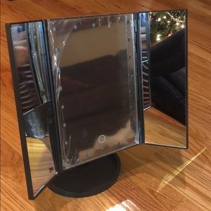 LED makeup mirror